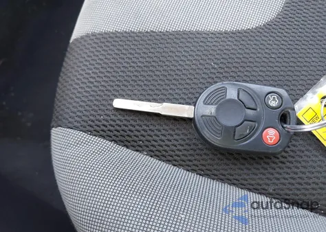 2012 Ford Focus Se из США, поврежденный, VIN 1FAHP3F22CL421400